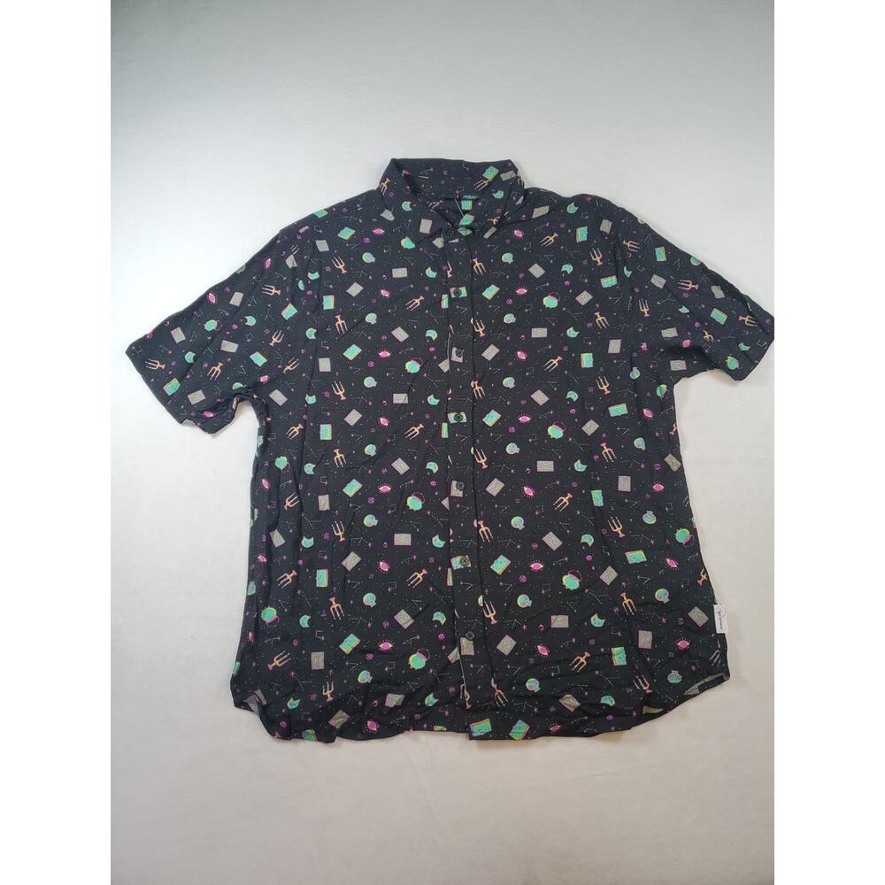 Disney Shirt Mens XL Black Pink Our Universe Hocus Pocus Button Up Short Sleeve